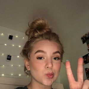 Meet your Posher, Emberlynn